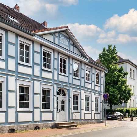 Apartment & Junior-Suite Schlossstrasse Am Park Burgdorf  Exterior photo